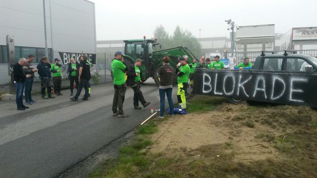 Blokade 2017 Svart banner